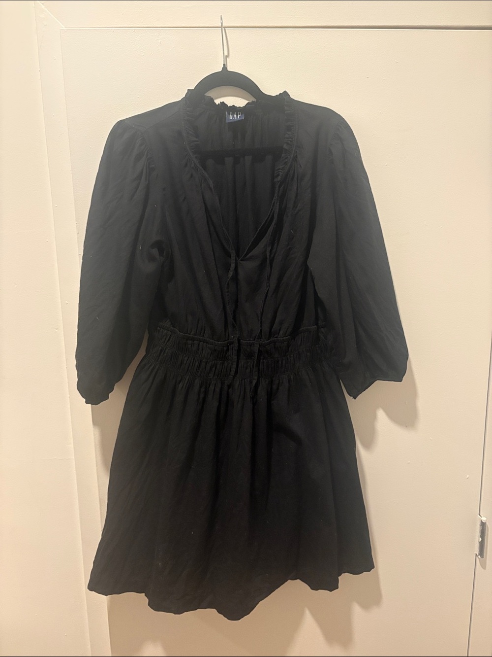 GAP Black Smocked-Waist Ruffle V-Neck Mini Dress